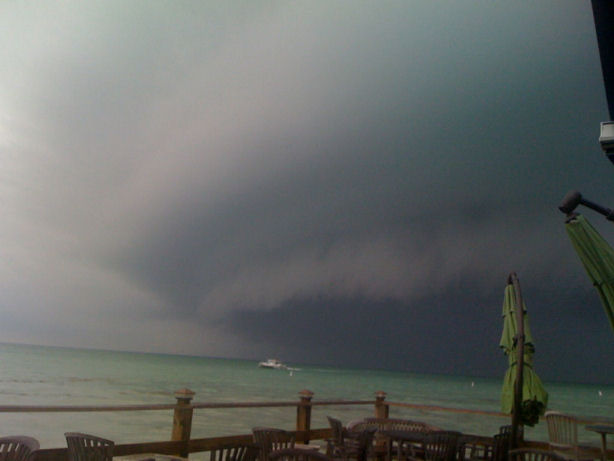 Storm approaches Key West